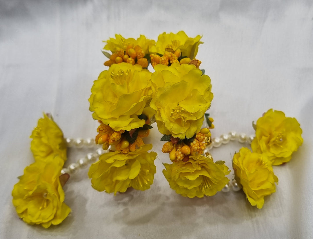 YELLOW FLOWER BANGLE SKU103