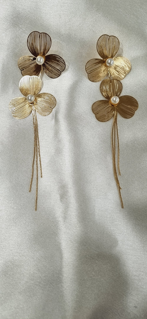 GOLDEN TWEN FLOWER EARRING SKU50