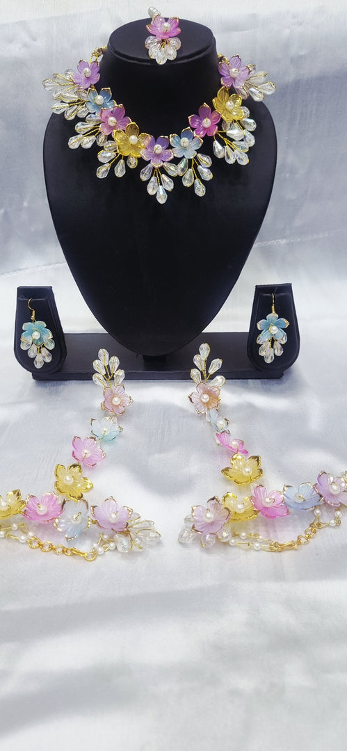ACRYLIC MULTI COLOUR FLOWER SET WITH WHITE CRYSTAL SKU 0333