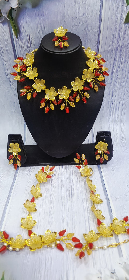 ACRYLIC YELLOW FLOWER WITH RED & YELLOW CRYSTALS SET SKU 0444