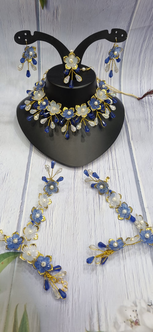 ACRYLIC ROYAL BLUE & WHITE  COLOUR  FLOWER SET WITH CRYSTAL SKU 0666