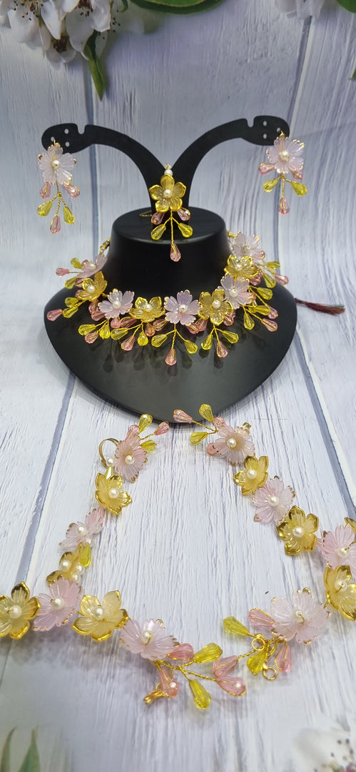 ACRYLIC YELLOW & BABY PINK FLOWER SET WITH CRYSTAL SKU 0444