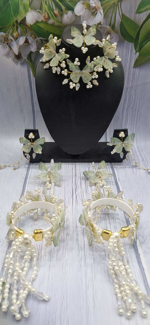 PISTA GREEN BUTTERFLY CRYSTAL HANDMADE Jewellery Sets for Womens SKU539
