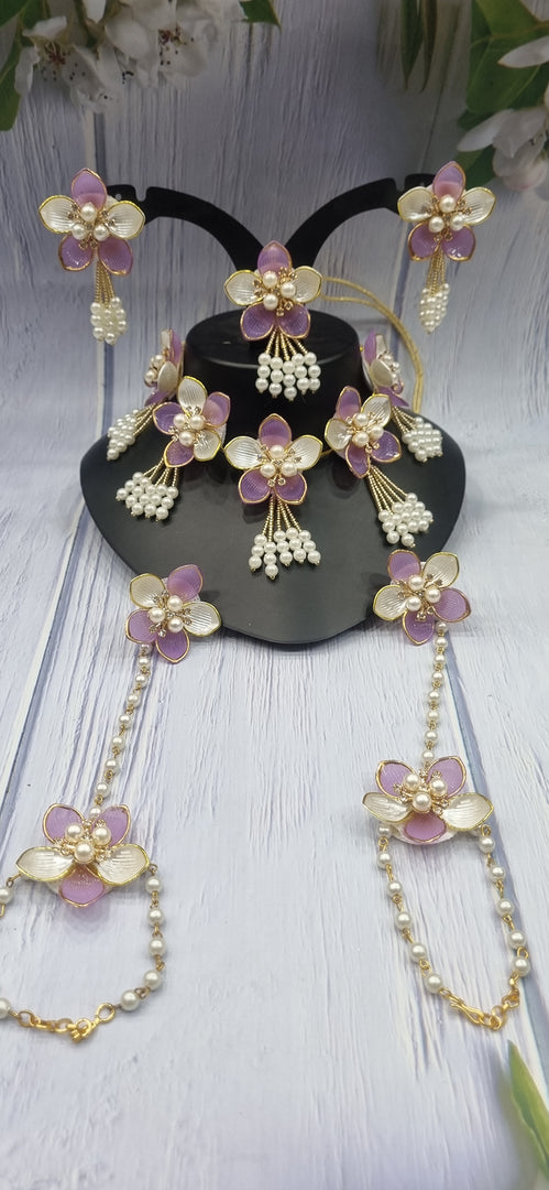 LAVENDAR & WHITE ACRYLIC HANDMADE JEWELLERY SETS FOR WOMENS SKU552