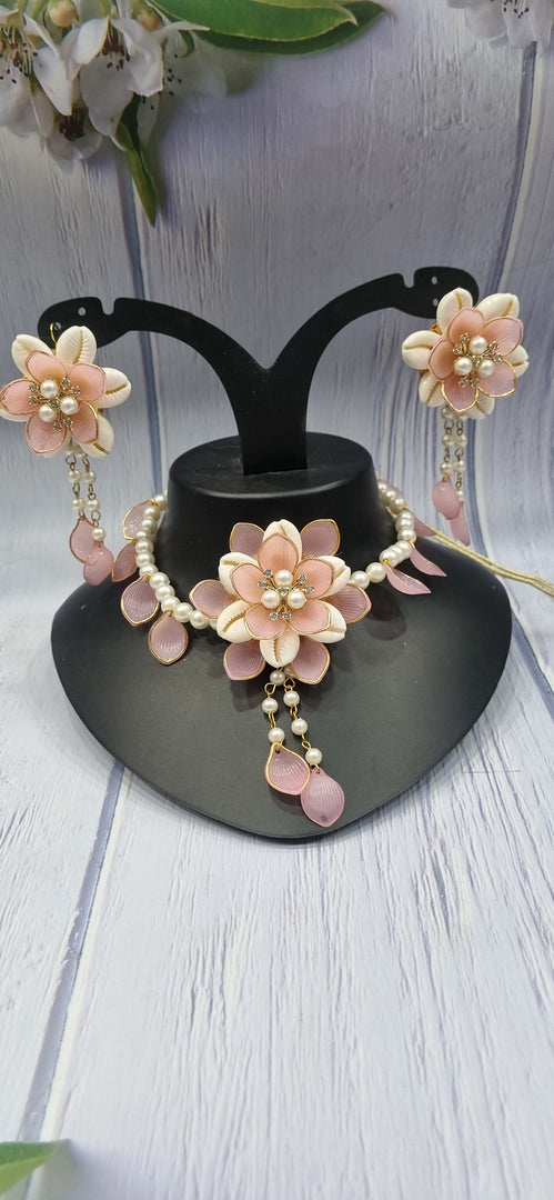BABY PINK ACRYLIC SHELL HANDMADE Jewellery Sets for Womens SKU562
