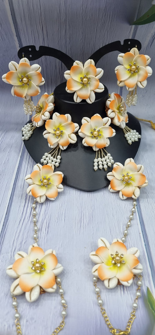 LIGHT ORANGE FLOWER SHELL HANDMADE Jewellery Sets for Womens SKU578