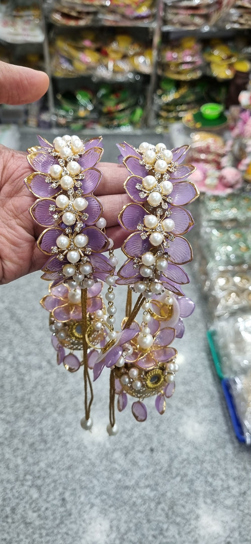 ACRYLIC LAVENDAR COLOUR HATHPHOOL for Womens SKU638
