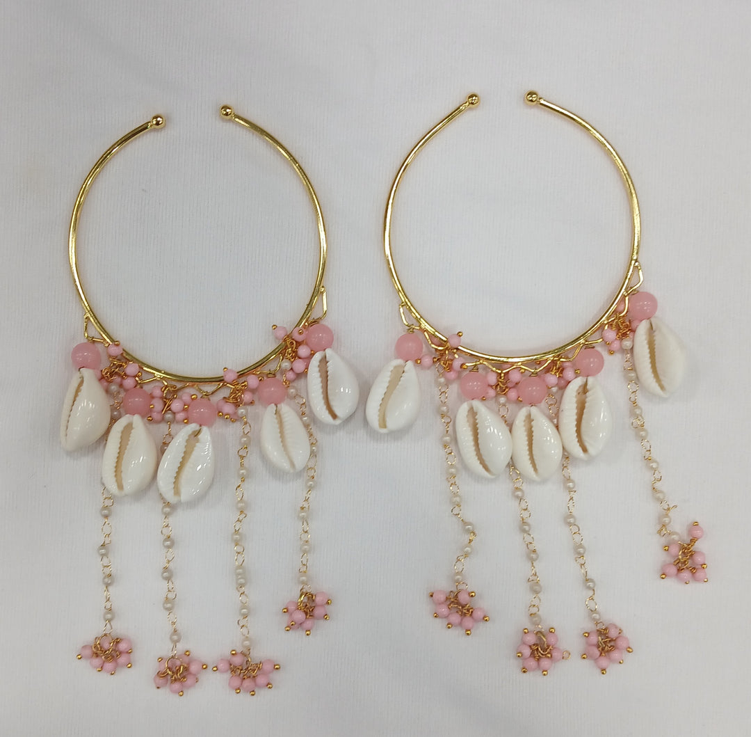 OPENABLE BABY PINK BEADS SHELL BANGLES  for Womens SKU 642