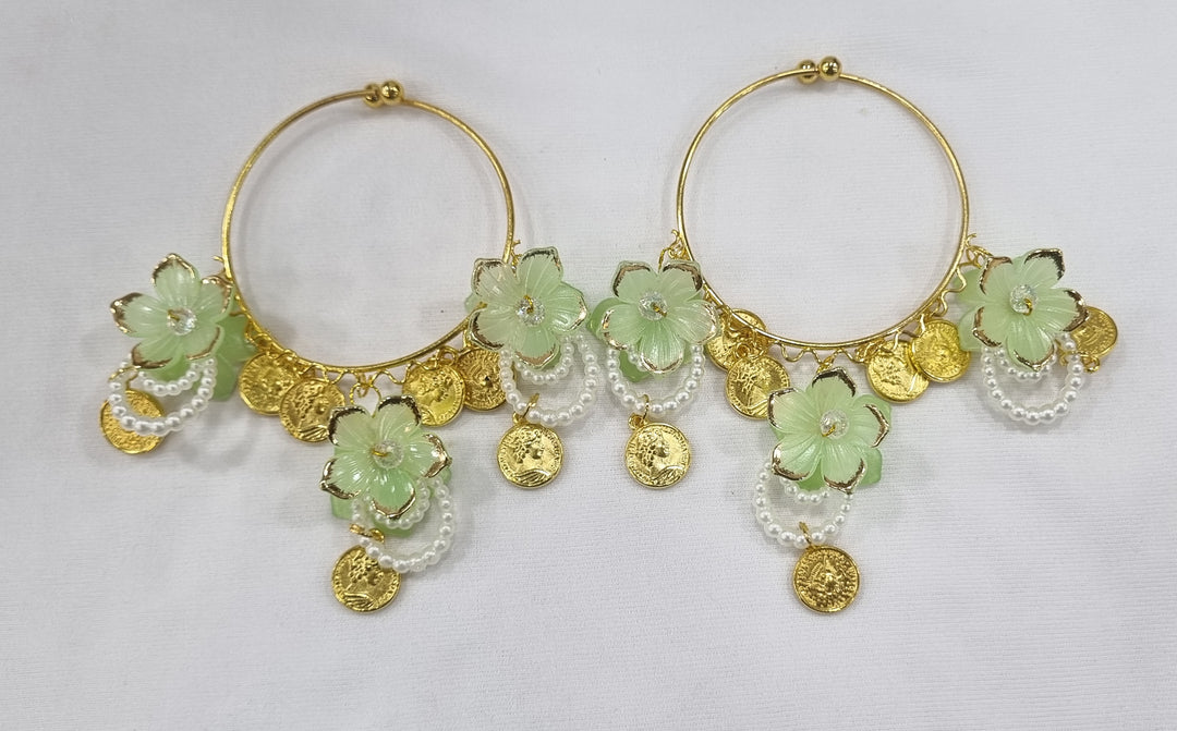 OPENABLE PISTA GREEN FLOWER COIN BANGLES  for Womens SKU 648