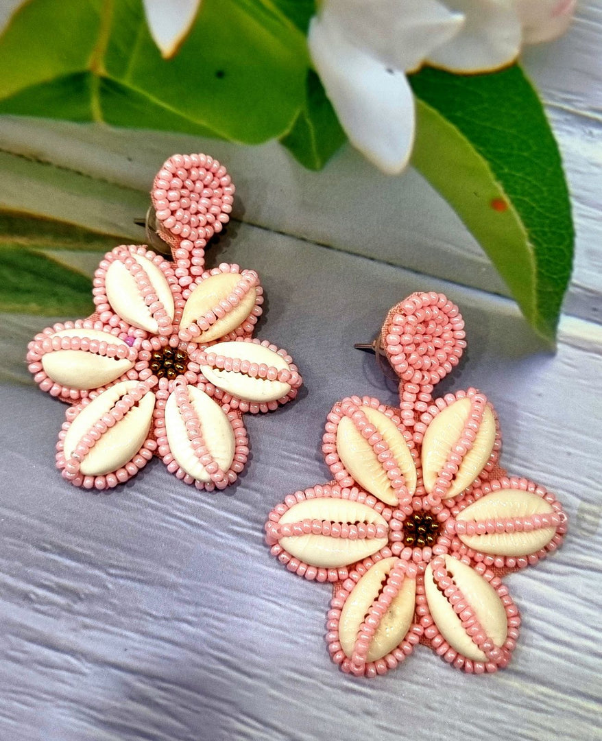 SHELL PINK & WHITE BEADED EARRINGS