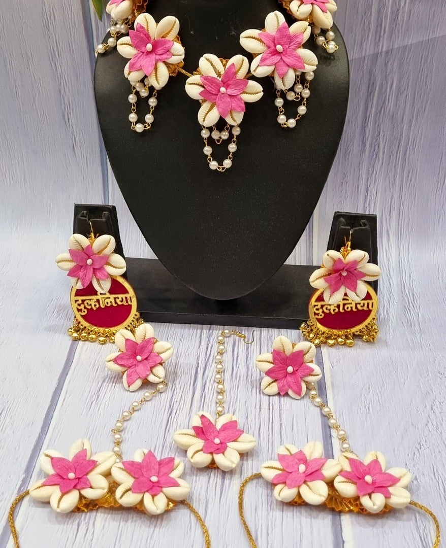 SHELL Floral Jewellery Necklace Set for Girls and Women