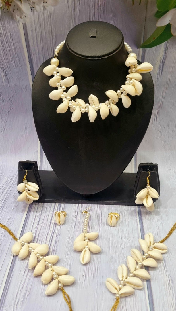 WHITE SHELL Jewellery Necklace Set for Girls & Womens