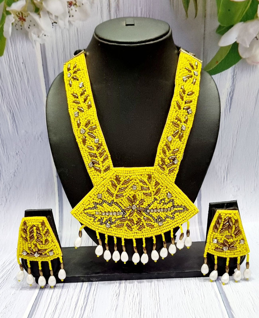 Handmade Beaded Golden Touch Necklace Set